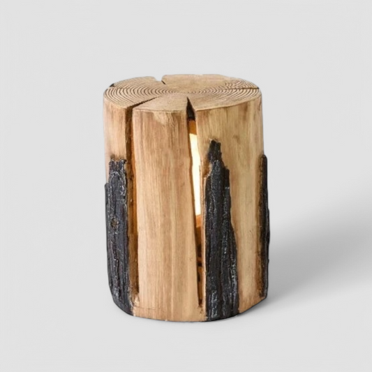 Lyxig och kreativ lampa av imiterad trädstubbe