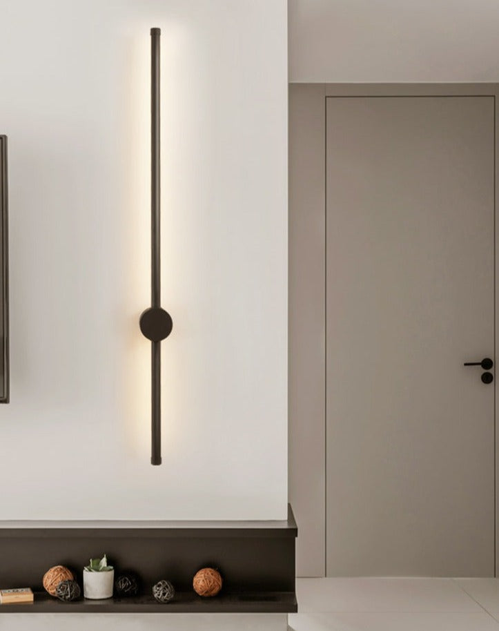 Nordic Rod Vägglampa med stickkontakt