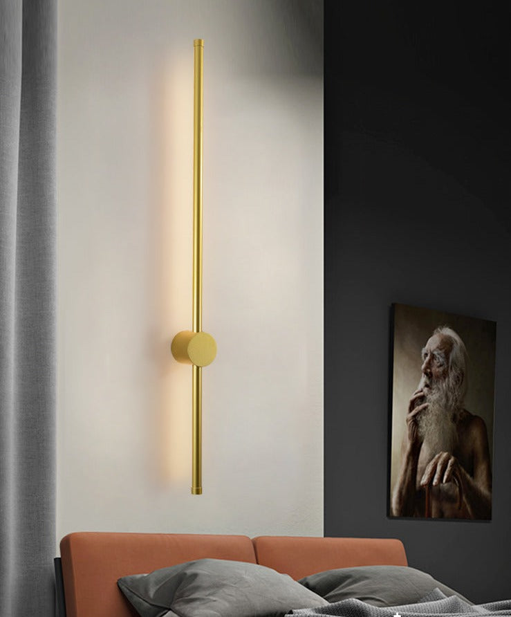 Nordic Rod Vägglampa med stickkontakt
