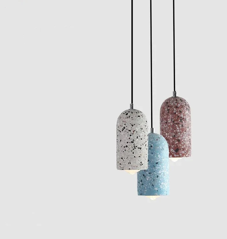 Lyxiga pendlade belysningsarmaturer i nordisk cement