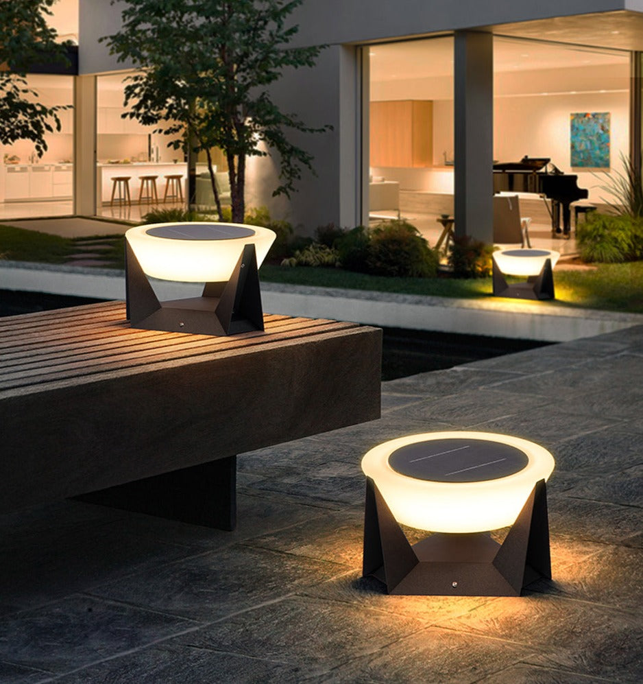 LXL Round Solar Light
