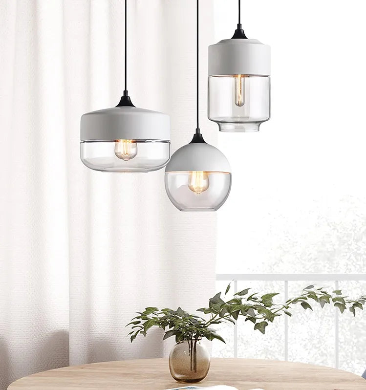 Scandinavische houten-glazen hanger
