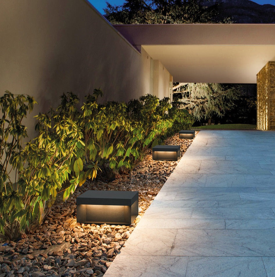 VZN Modern Solar Light