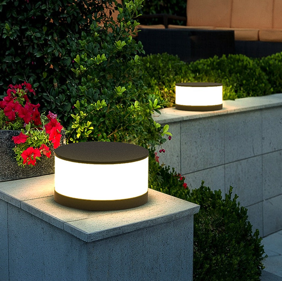 VZN Round Solar Light
