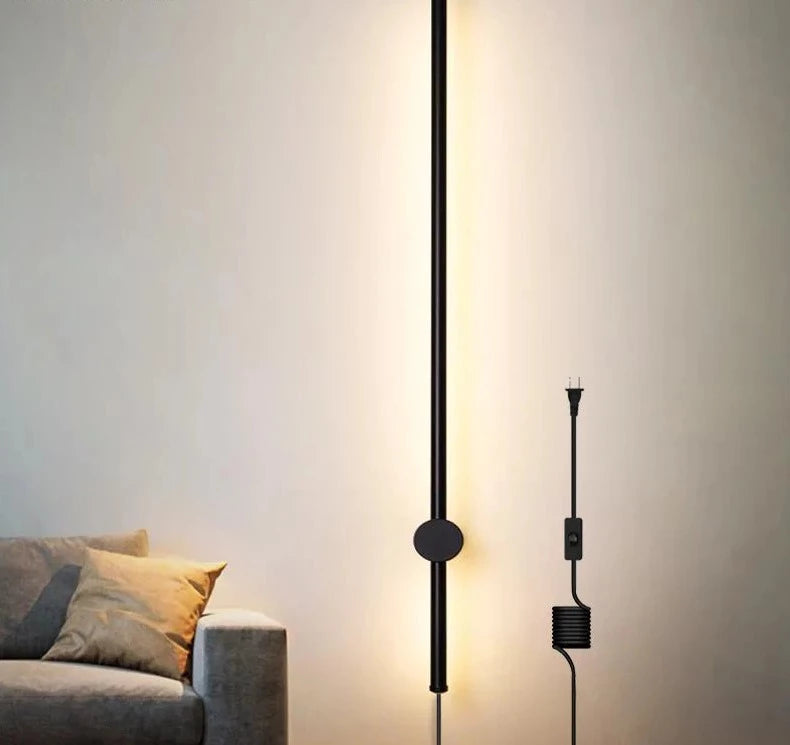 Nordic Rod Vägglampa med stickkontakt