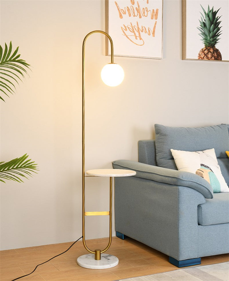 Lampadaire moderne nordique avec table ronde