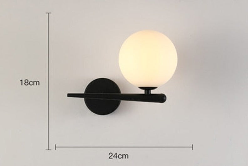 Wandlamp met Scandinavische lamp