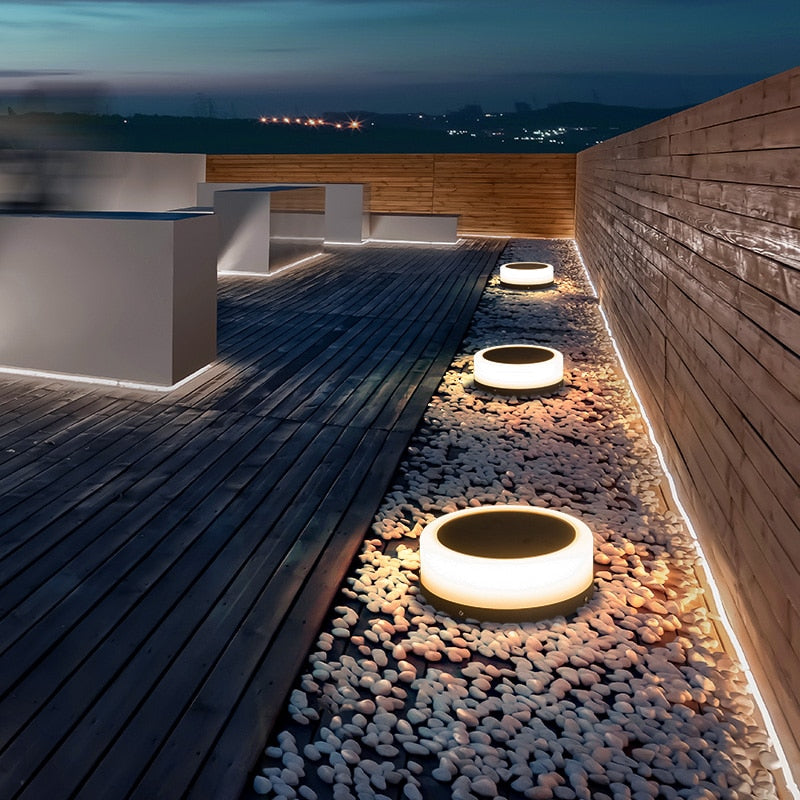 VZN Round Solar Light
