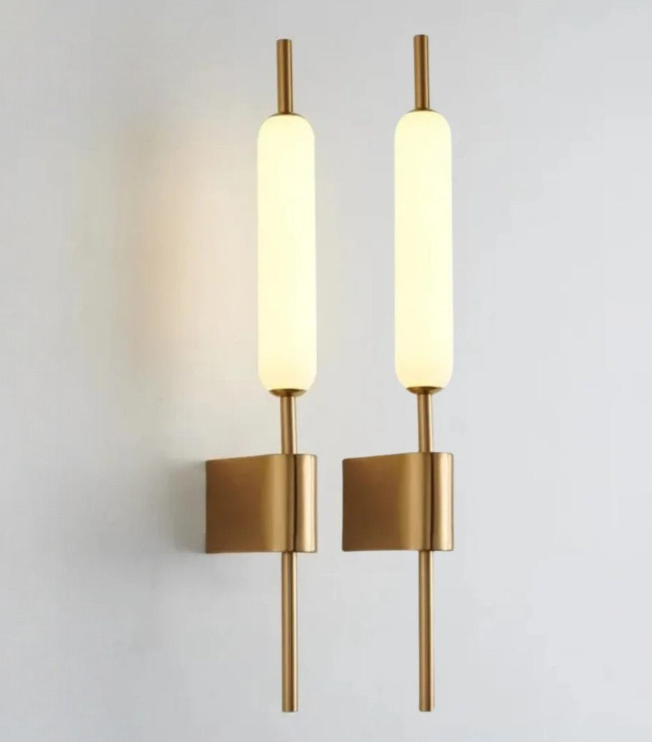 Moderno candelabro dorado