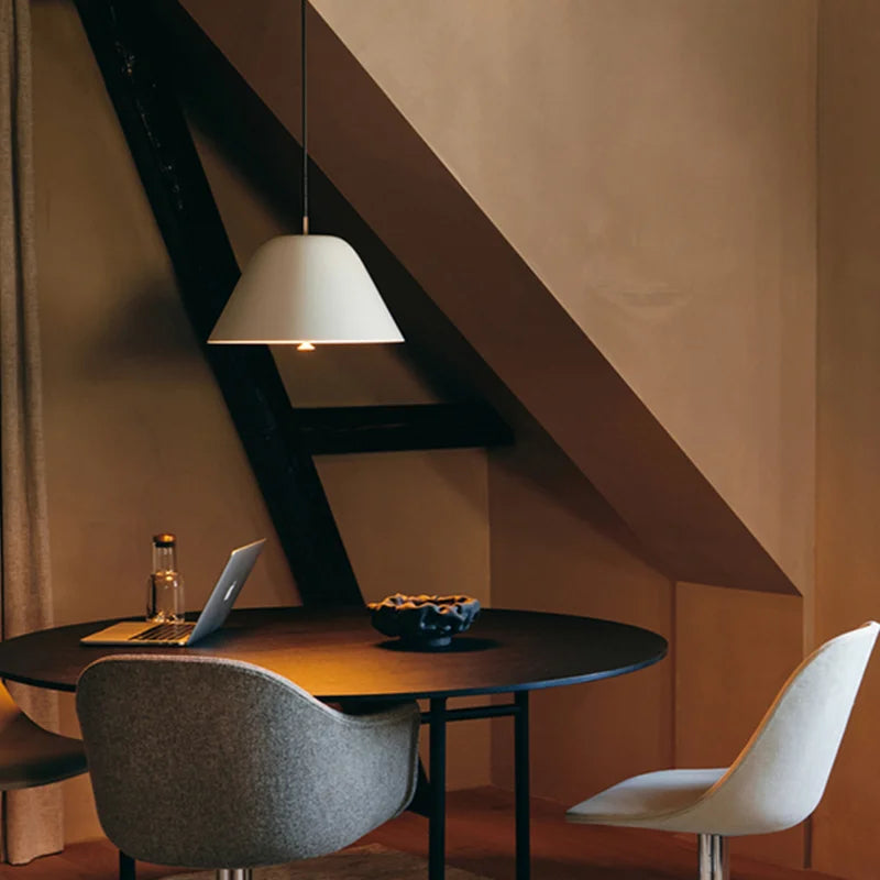 Scandinavische hanglamp met minimalistisch design