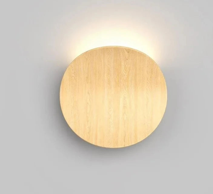 Modern wooden wall lamp