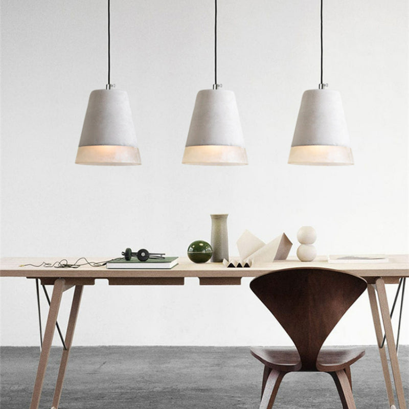 Wabi-Sabi taklampa i cement