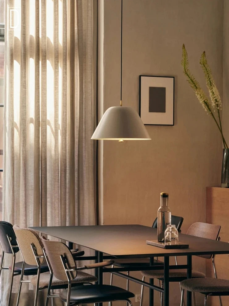 Scandinavische hanglamp met minimalistisch design