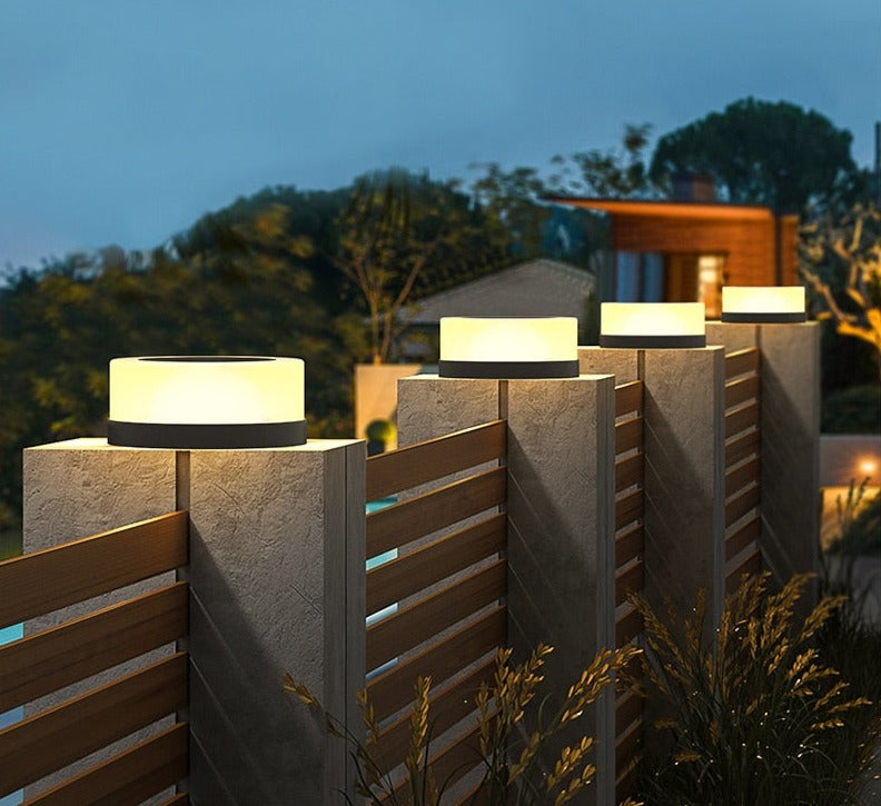 VZN Round Solar Light