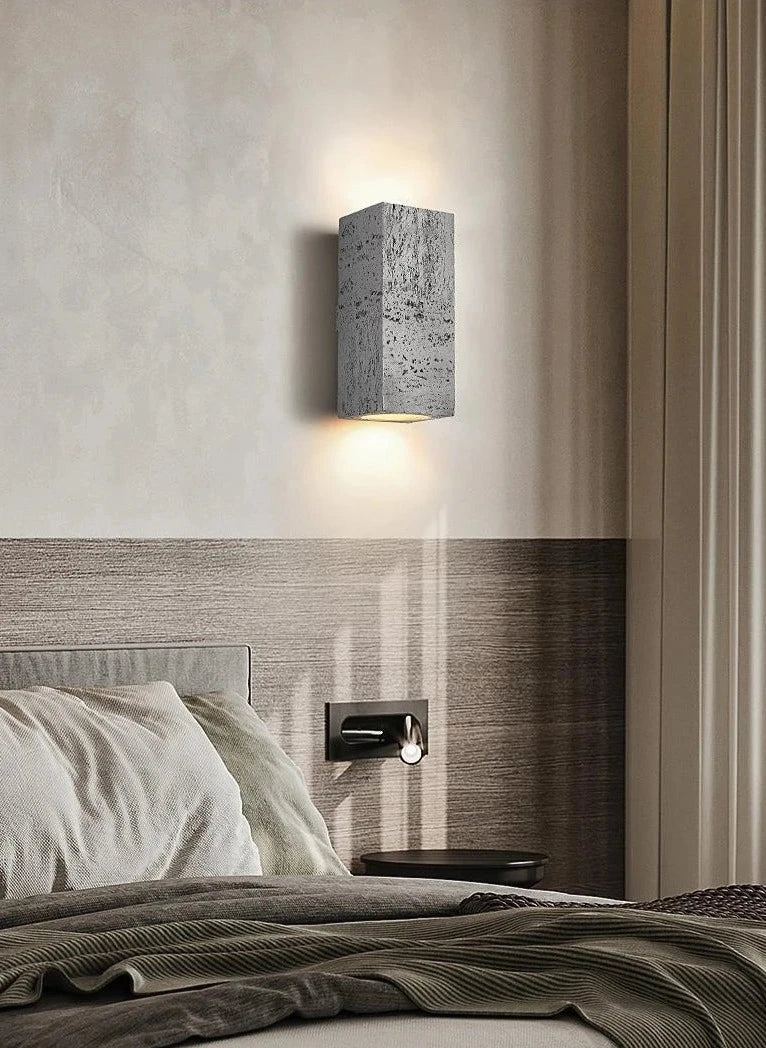 Wabi sabi cement wandlamp