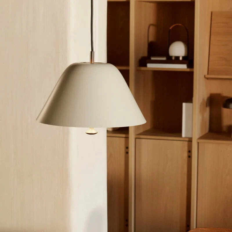 Scandinavische hanglamp met minimalistisch design