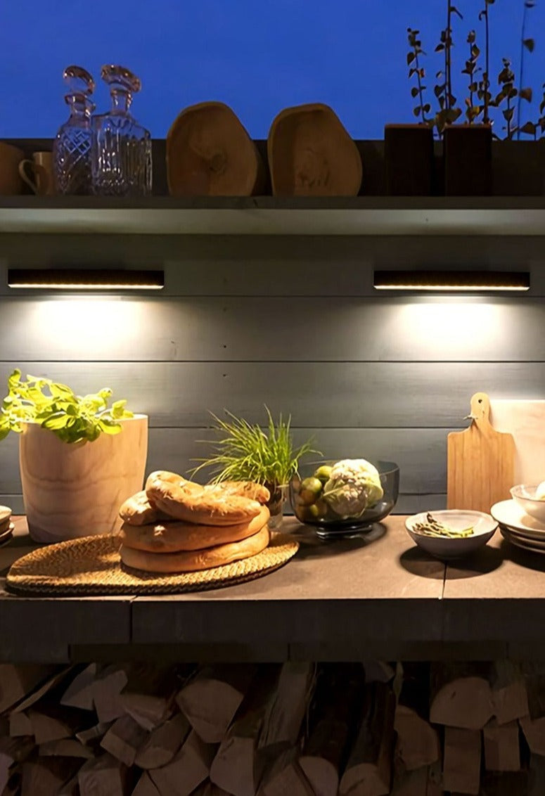 Villa Solar Wall Light