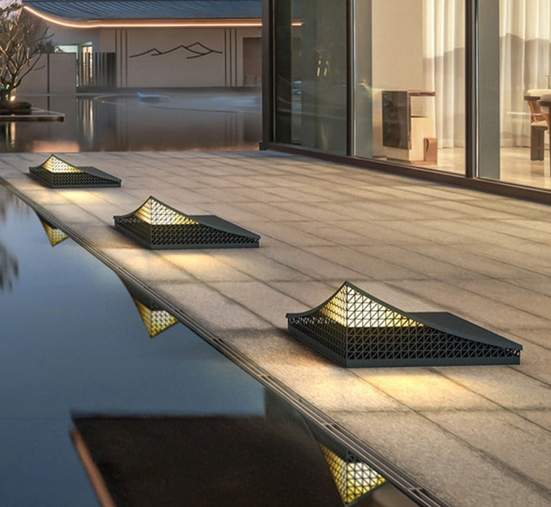 Semi-Pyramid Solar Light