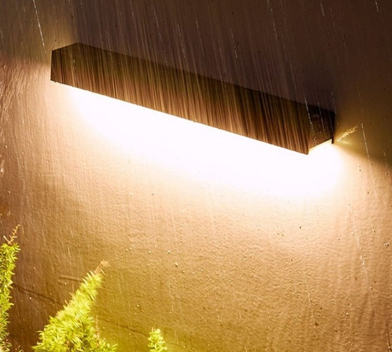 Villa Solar Wall Light