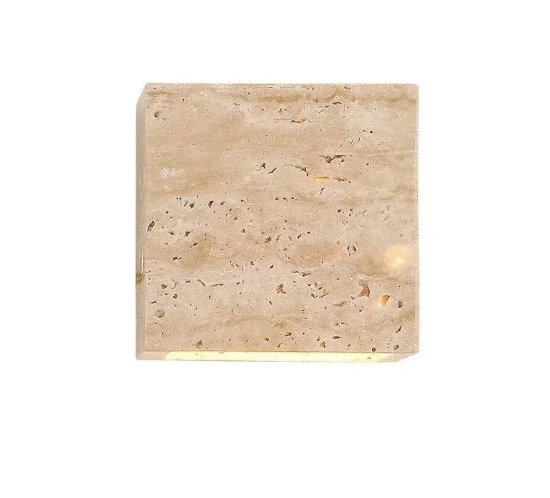 Wandlamp van gele steen
