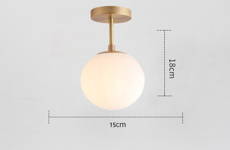 Scandinavische gouden plafondlamp met witte gloeilampen
