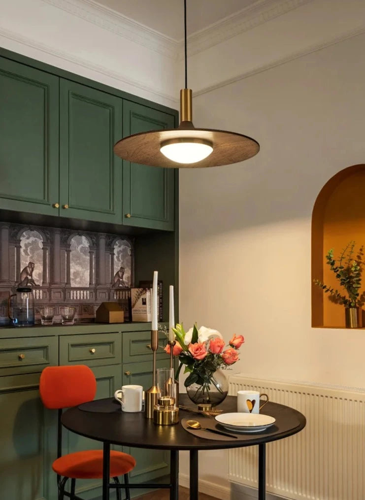 Lámpara colgante de diseño nórdico en nogal