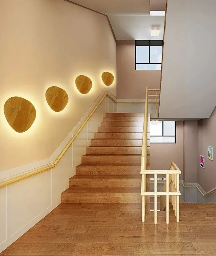 Modern wooden wall lamp
