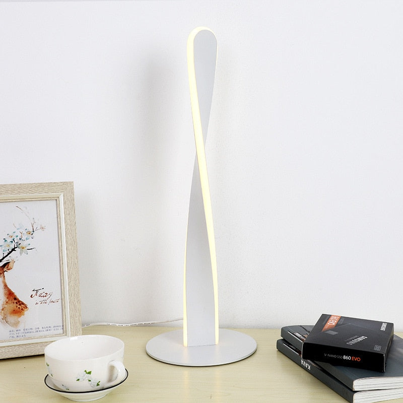 Dimbar modern skrivbordslampa Aluminium