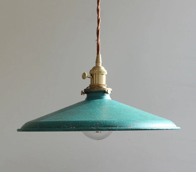 Industrial vintage pendant light
