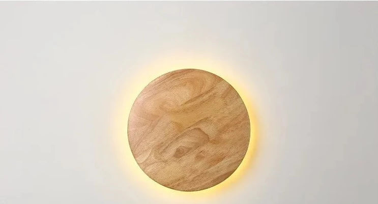 Modern wooden wall lamp