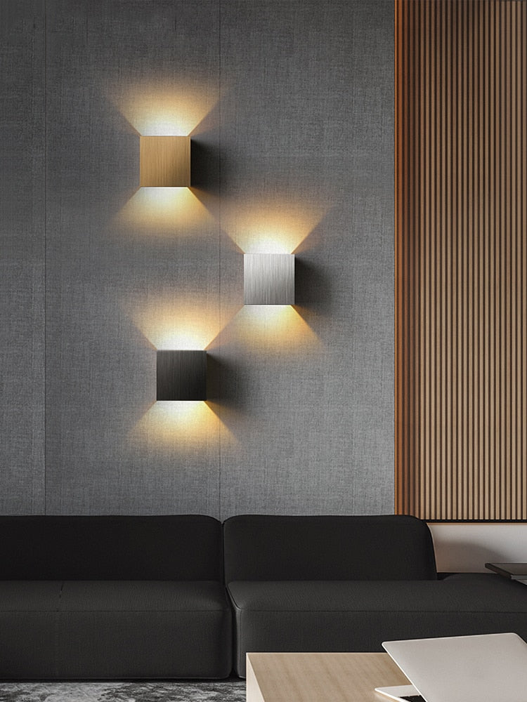 Applique minimaliste en aluminium
