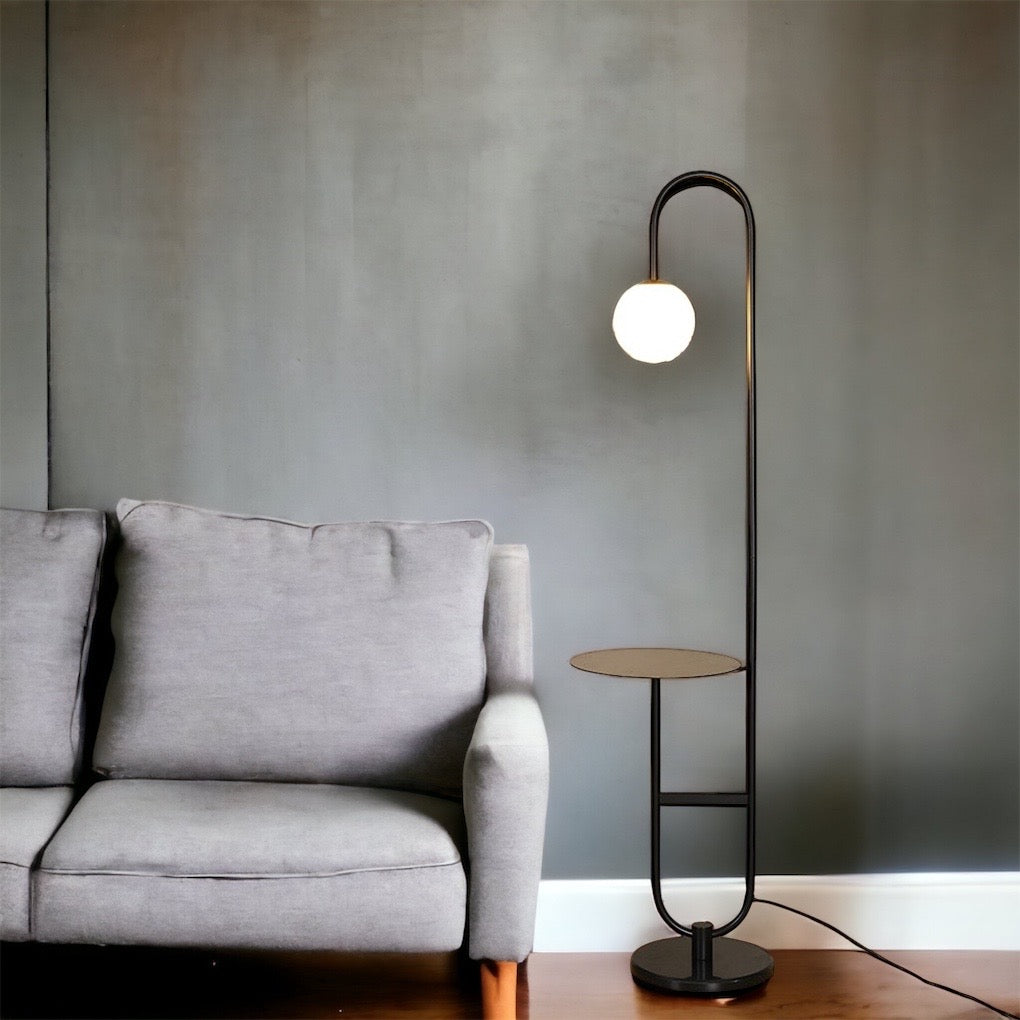 Lampadaire moderne nordique avec table ronde