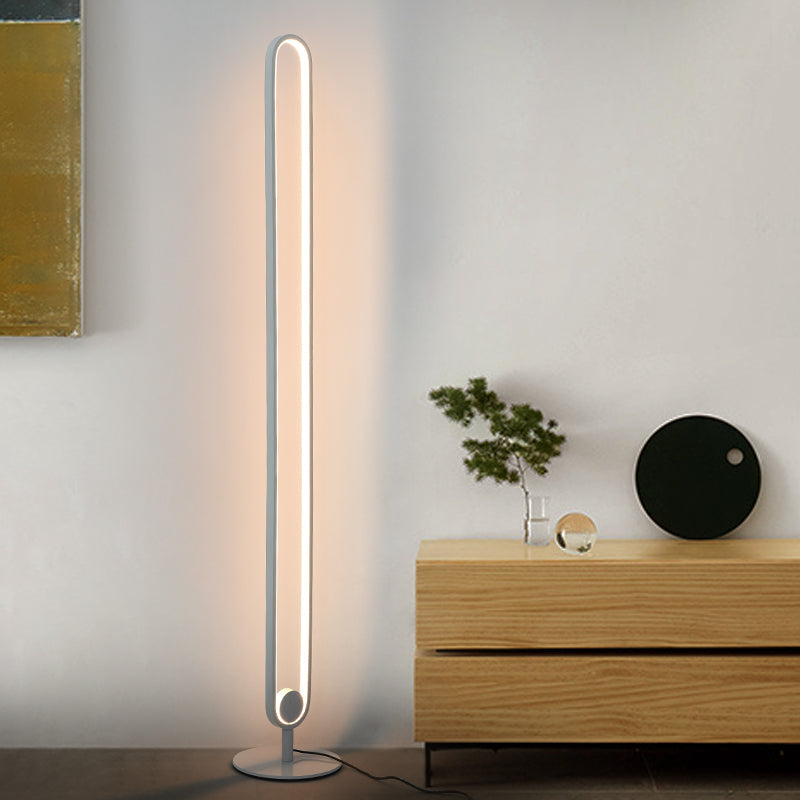 Lampadaire LED minimaliste Warm Light avec finition aluminium