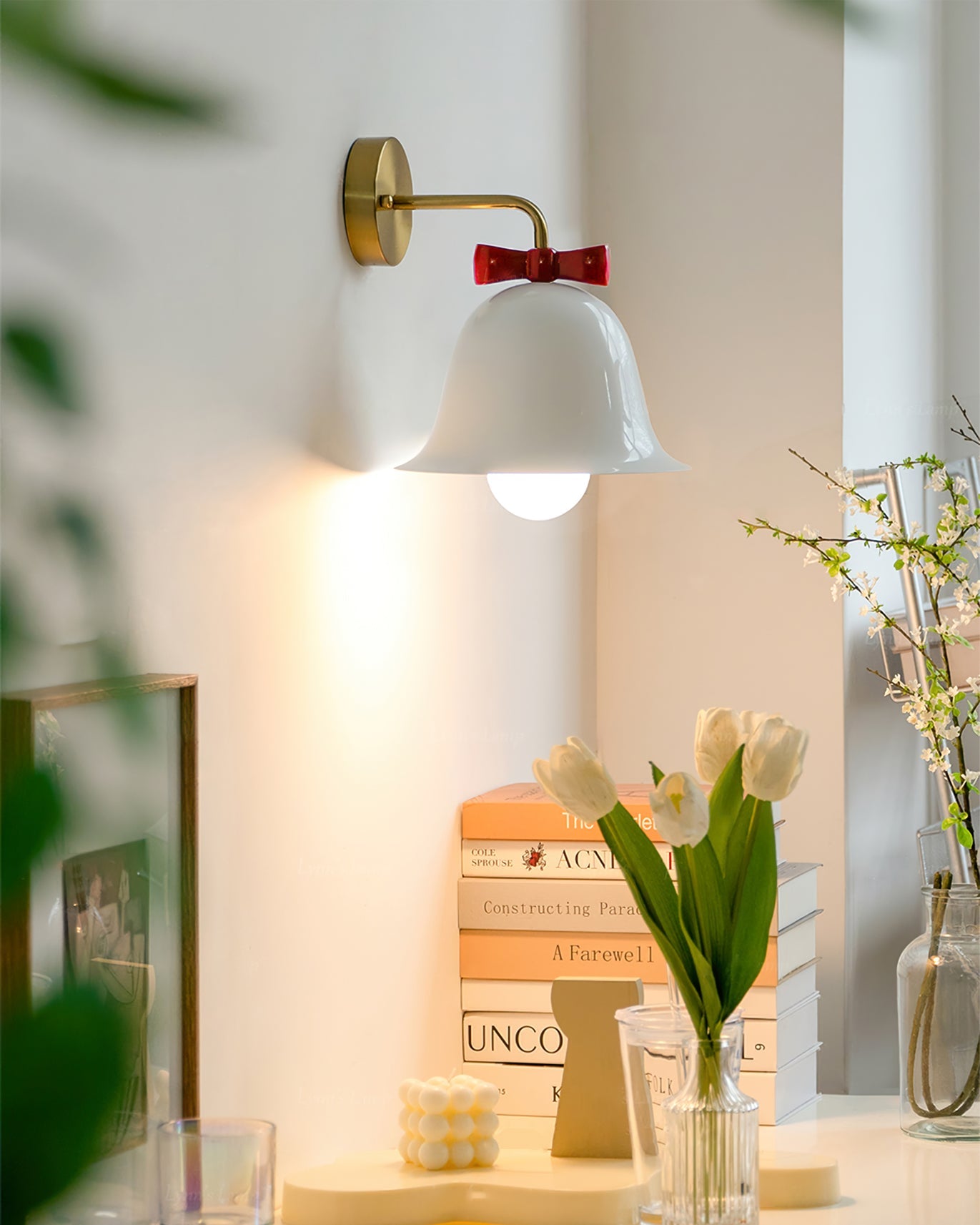 Lampe murale en forme de cloche