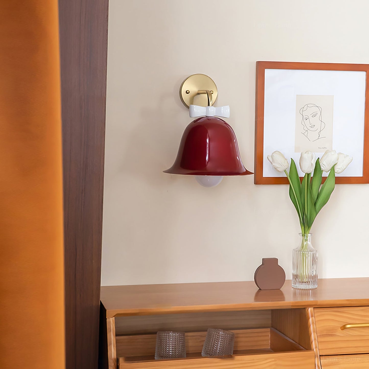Lampe murale en forme de cloche