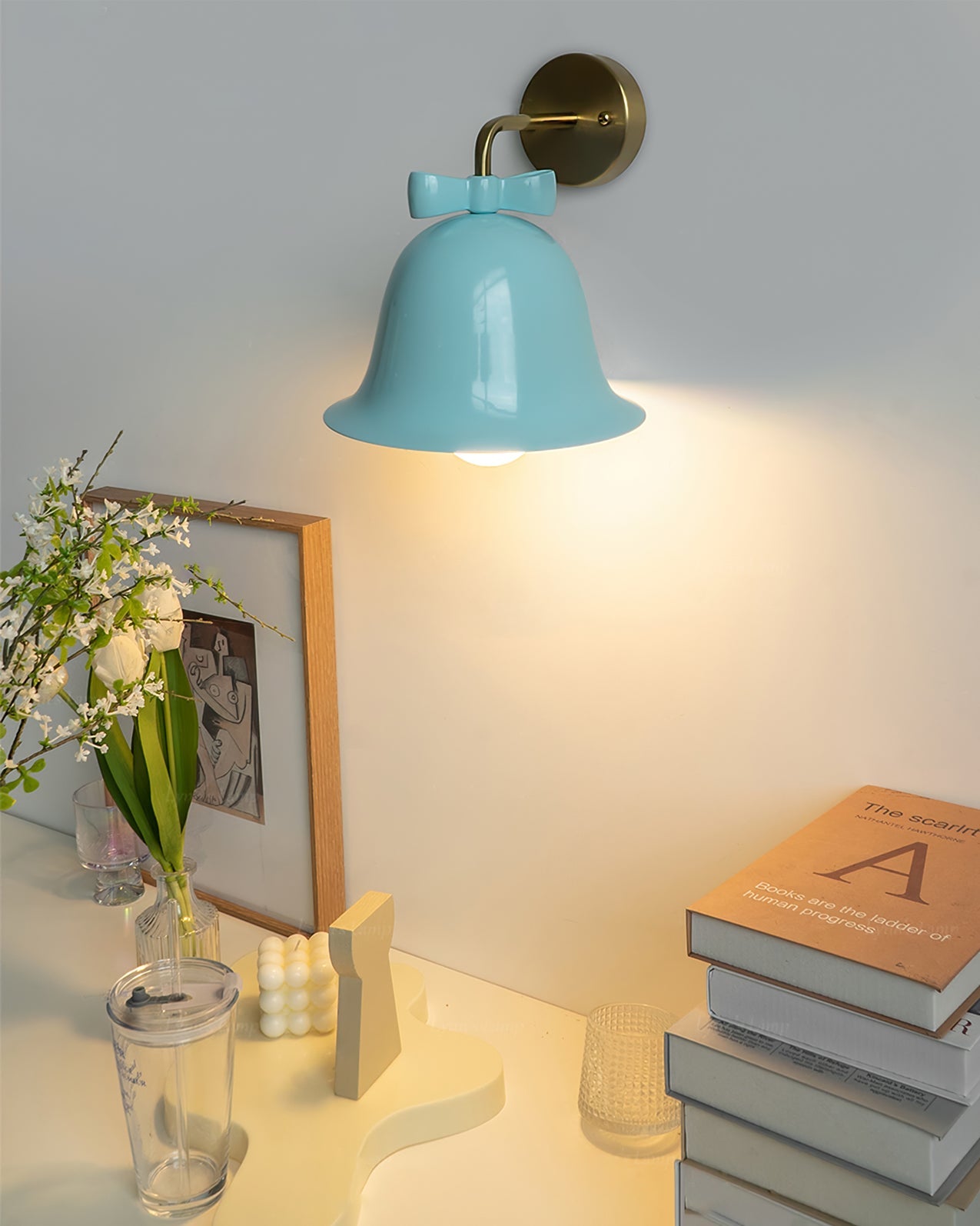 Lampe murale en forme de cloche
