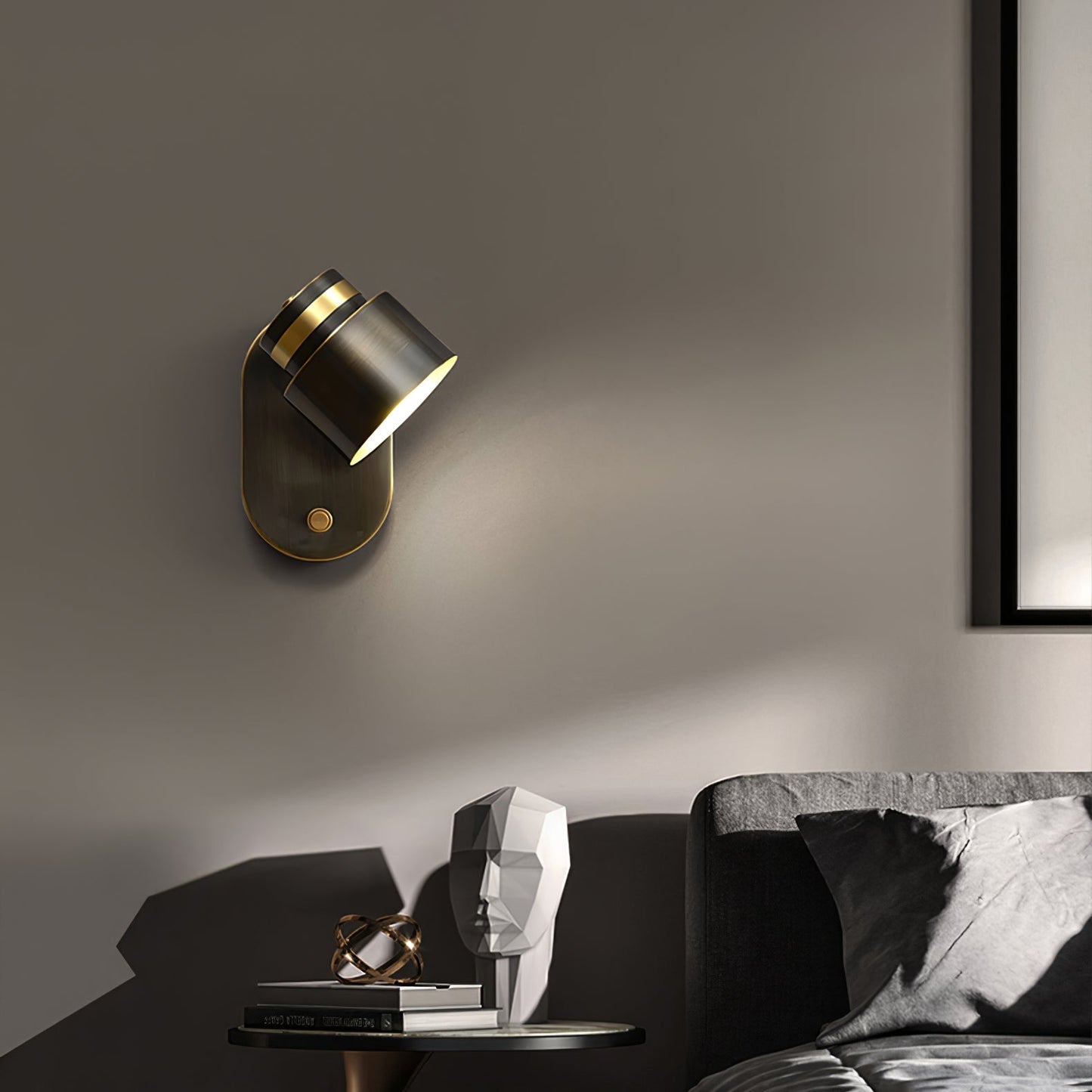 Lámpara de pared negra brillante