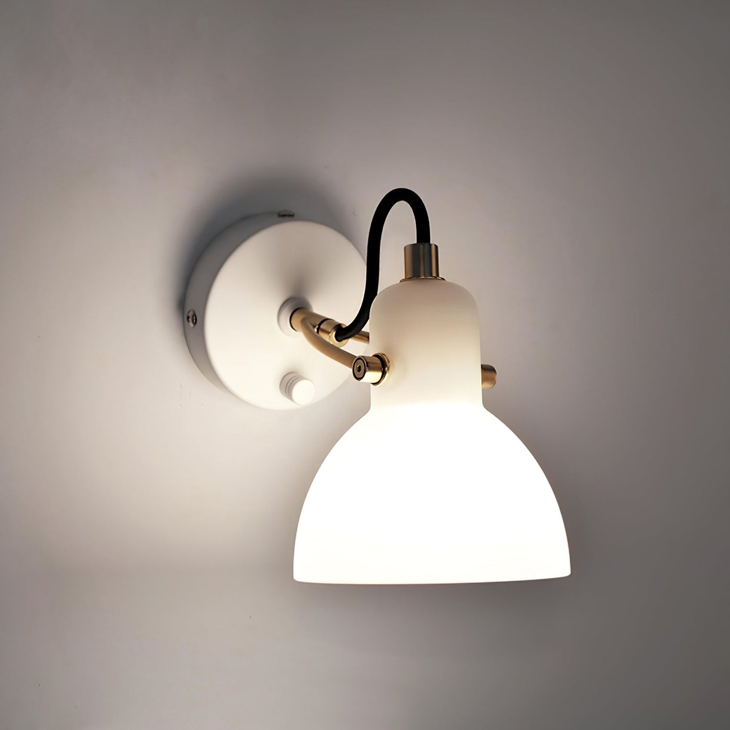 Lampe murale blanche