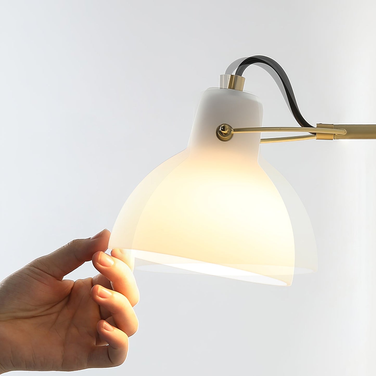 Lampe murale blanche