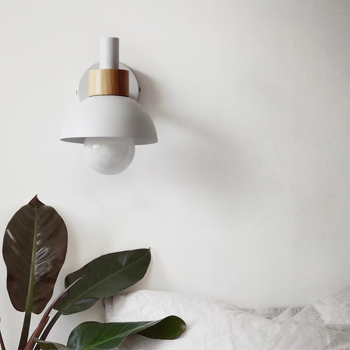 Lampe murale minimaliste en bois