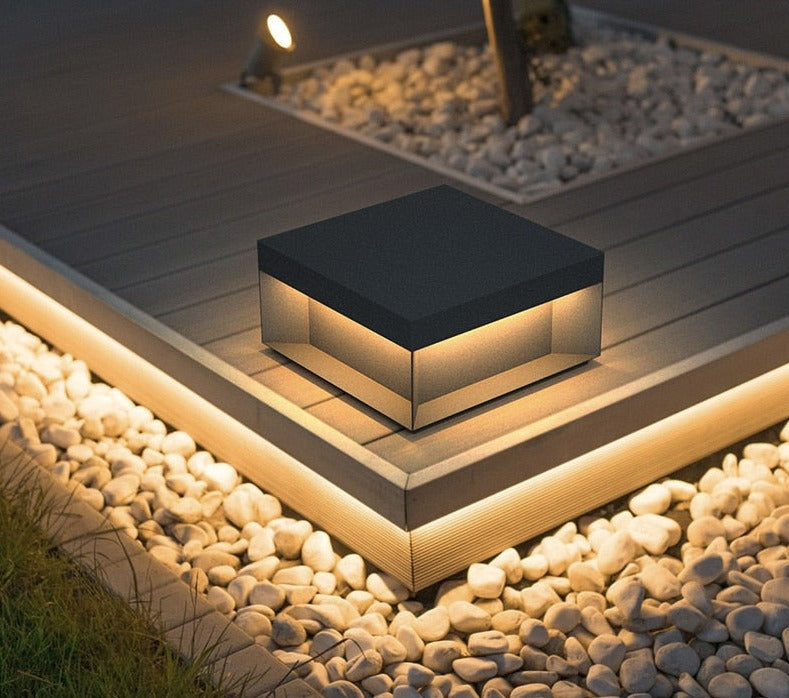 VZN Modern Solar Light
