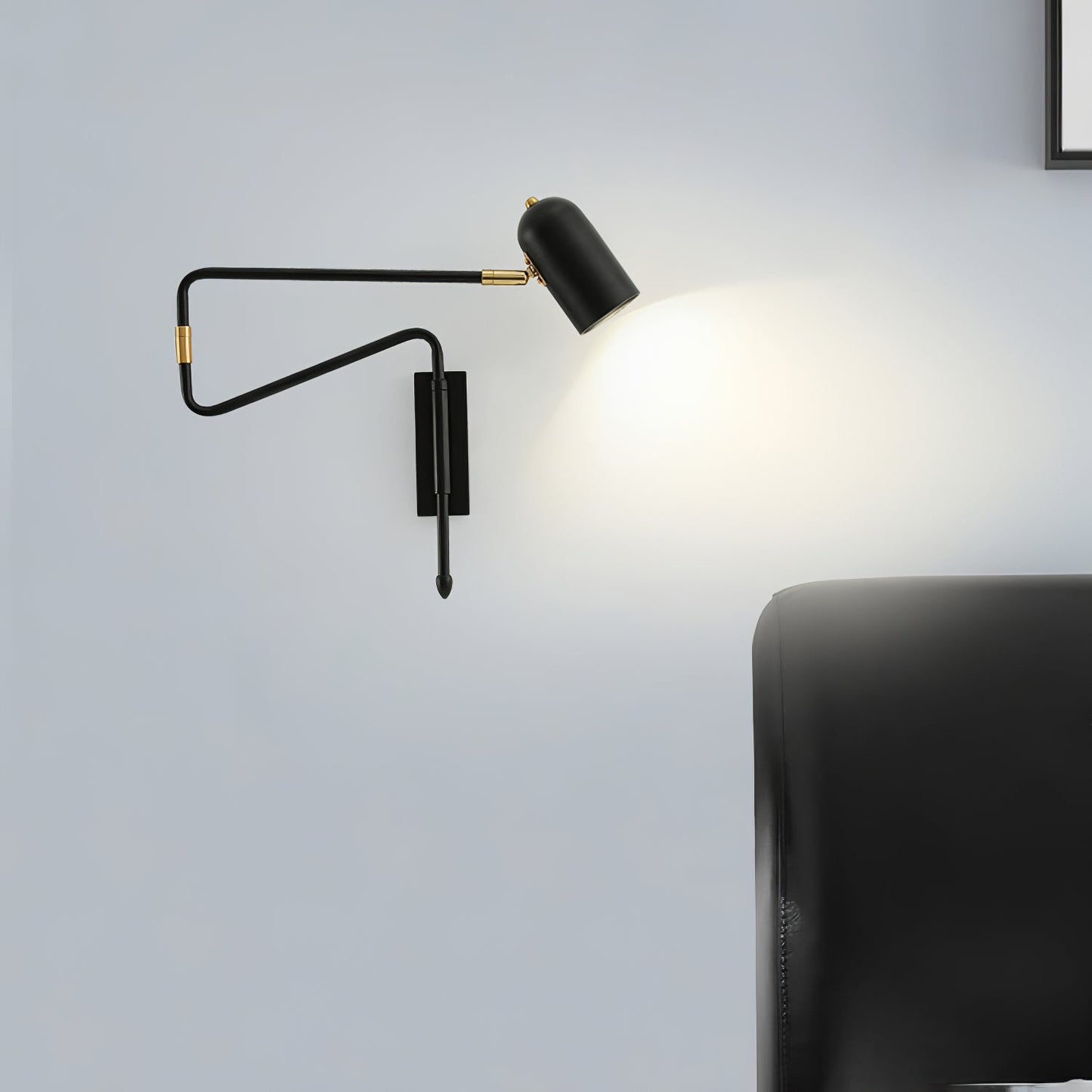 Wandleuchte mit drehbarem Arm