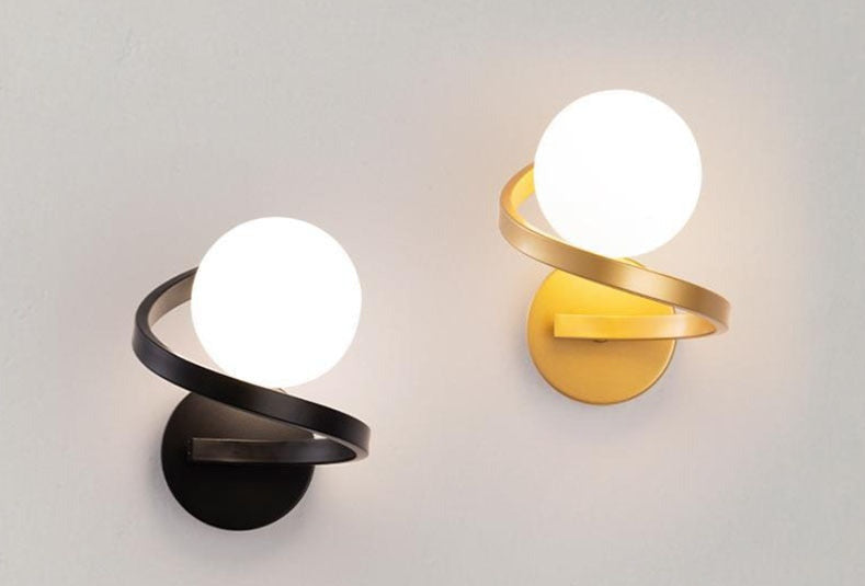 Lampe murale en spirale