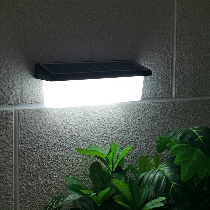 LUX Solar Wall Light