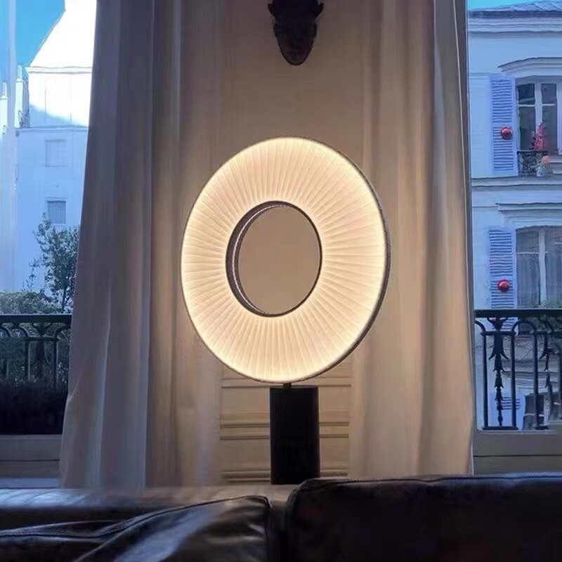 Bordslampa med solceller