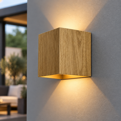 Light wood-effect aluminium cube wall light, 10 cm wide
