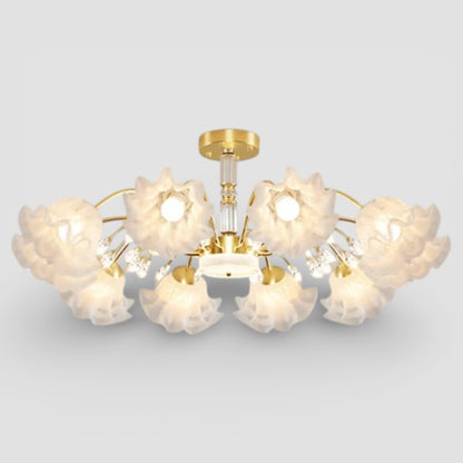 Lustre à fleurs en verre dans la chambre à coucher