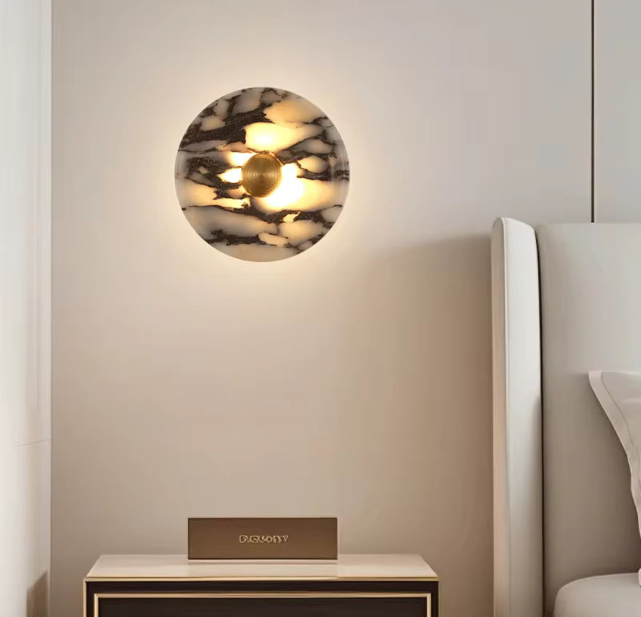 Runde Marmor-Wandleuchte