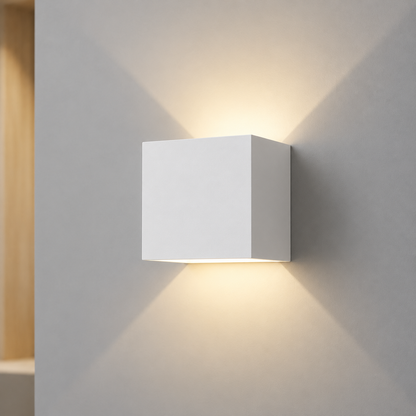 Aluminium Minimalist Wall Light