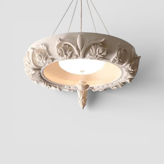 Geschnitzter Gips-Kronleuchter im französischen Landhausstil